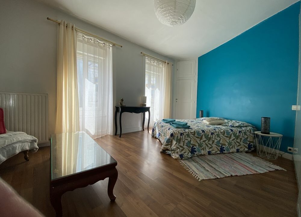 b-IMMO NANTES APPARTEMENT TRIPLEX 4 PIÈCES 71M² CENTRE DE VANNES (1)