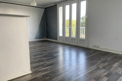 3 PIÈCES 57 M² APPARTEMENT T3 PROCHE CENTRE VILLE. (6)