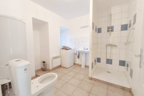 b-immo-2 pièces 76 m² 245 m² Agence Immo-Vannes - Maison à rénover et proche du centre ville - Capelle Kévin. (5)