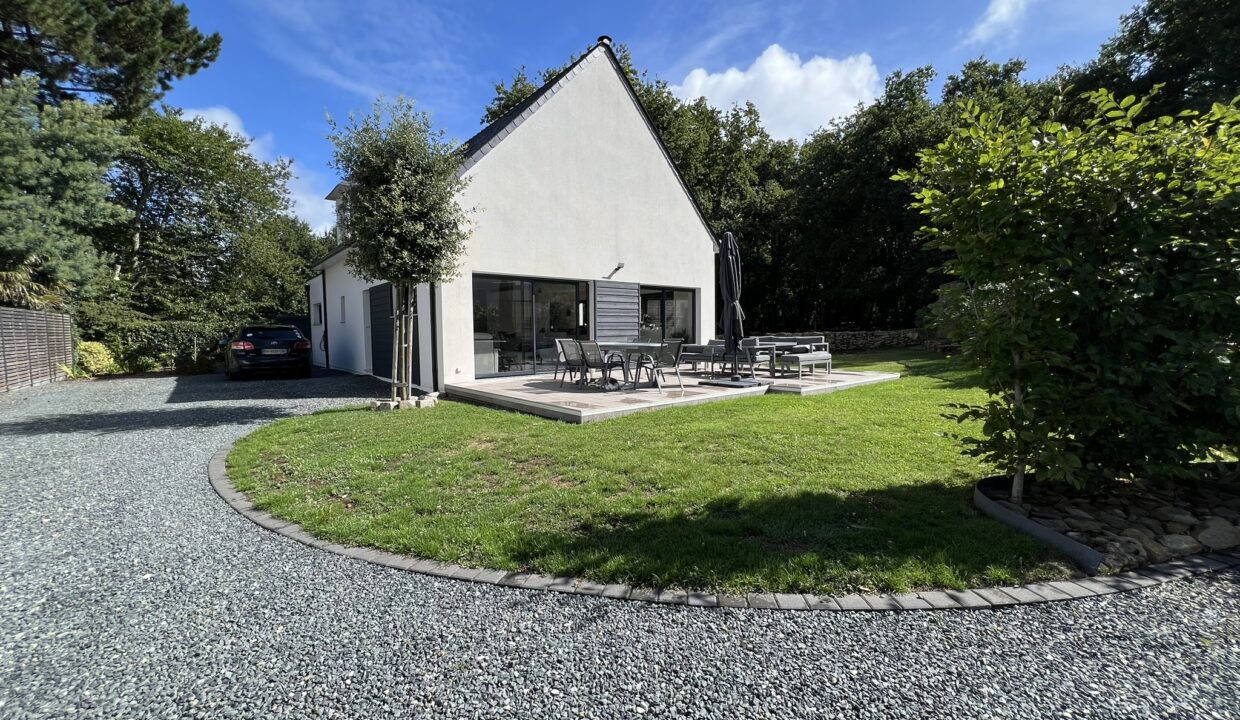 AGENCE IMMOBILIERE IMMONANTES MAISON 8 PIECES LARMOR-BADEN 1