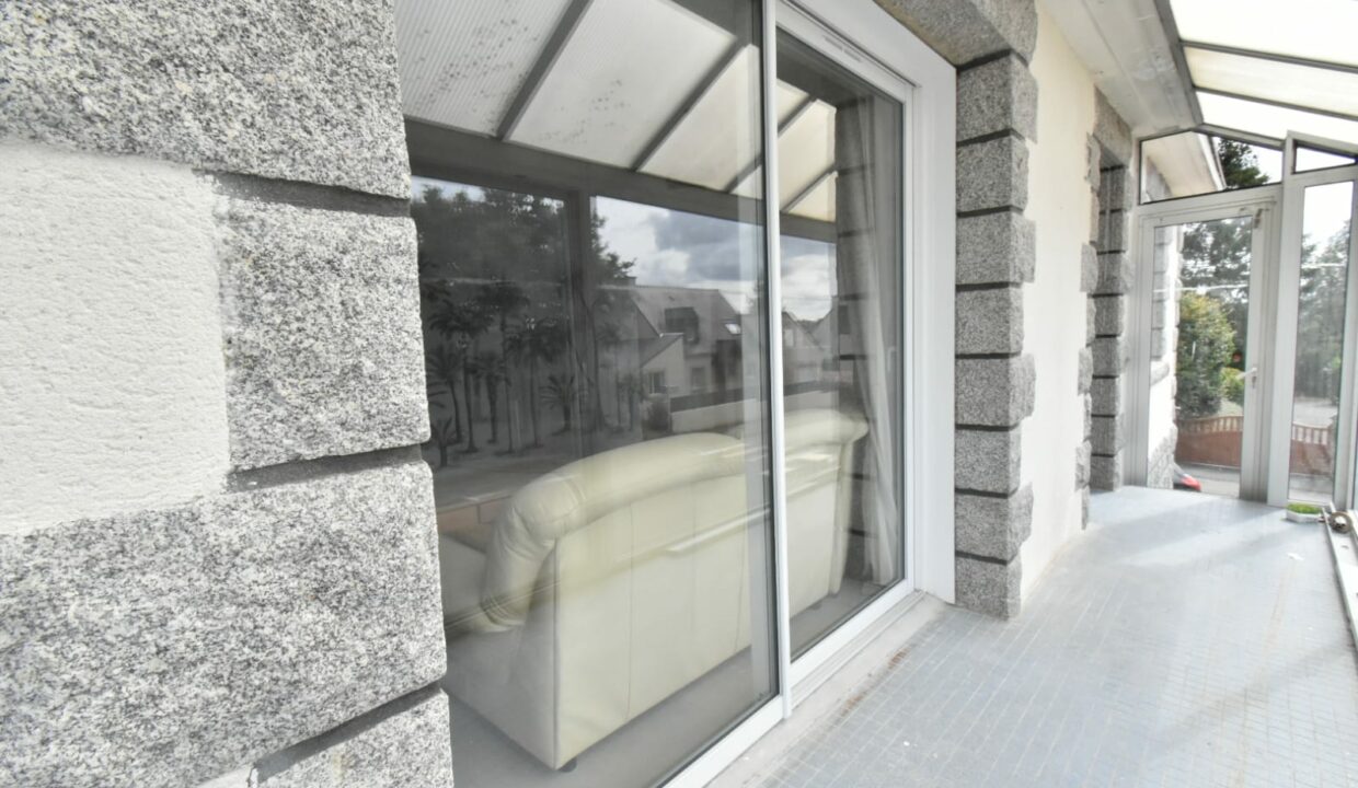 immo vannes 9 pièces 156 m² 372 m² Maison 156 m², 9 pièces, 5 chambres, 372 m² de terrain. Centre Theix 1