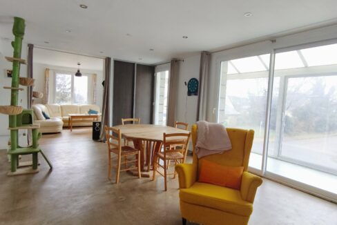 immo vannes 9 pièces 156 m² 372 m² Maison 156 m², 9 pièces, 5 chambres, 372 m² de terrain. Centre Theix 5