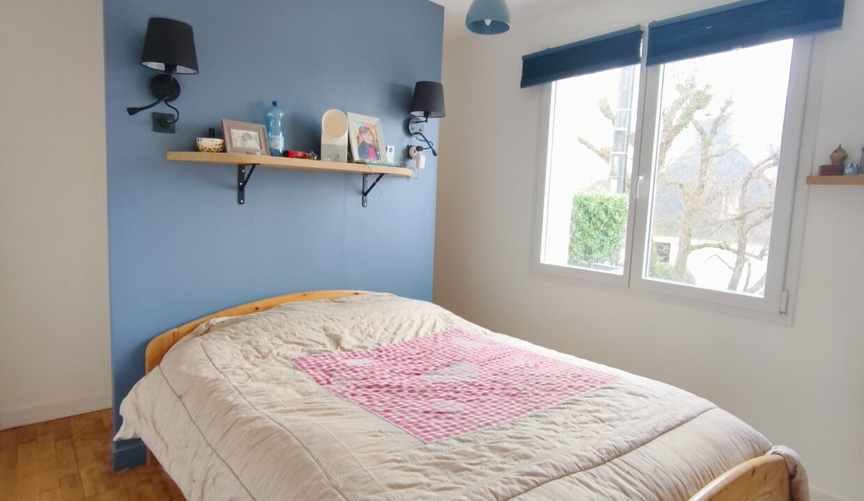 immo vannes 9 pièces 156 m² 372 m² Maison 156 m², 9 pièces, 5 chambres, 372 m² de terrain. Centre Theix 8