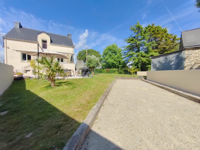 immo vannes Maison 5 pièces - 85 m² - 2 Chambres et un grand bureau - Parcelle de 430 m² au calme dans un hameau