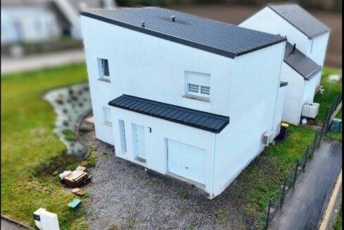 b-IMMO VANNES MAISON NEUVE 103 M² 7 PIÈCES PARCELLE 449 M² PROCHE CENTRE-VILLE SAINT-NOLFF (1)