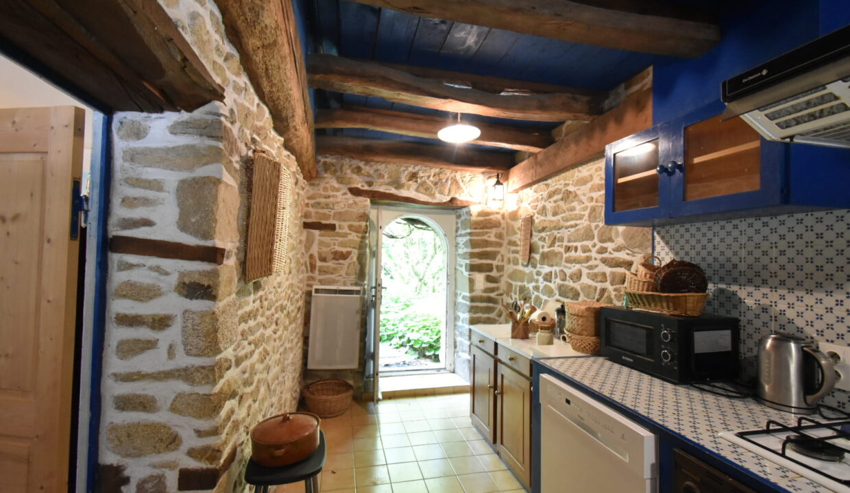 A vendre - Maison de caractère au cœur de Surzur - 140 m² - Parcelle 460 m² (1)