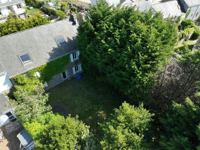 A vendre - Maison de caractère au cœur de Surzur - 140 m² - Parcelle 460 m²