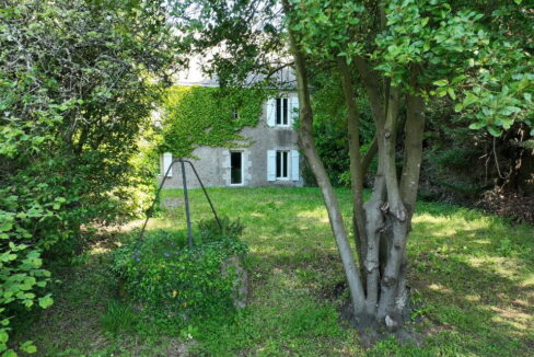 A vendre - Maison de caractère au cœur de Surzur - 140 m² - Parcelle 460 m² (6)
