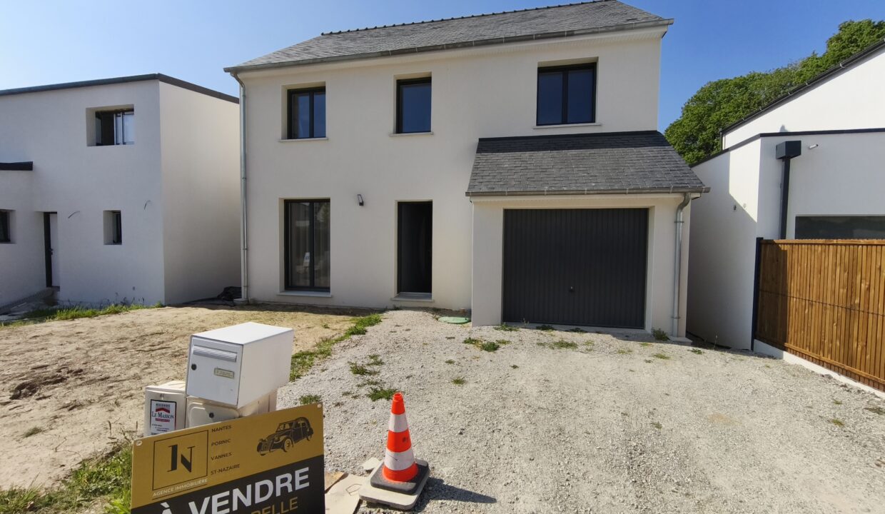 A vendre - Maison neuve 2025 - 116 m² - Locqueltas - 3 chambres (1)