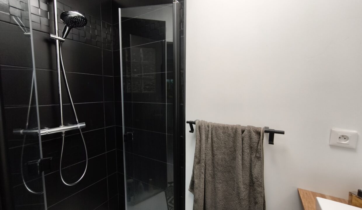 Immo-Vannes - Le Gorvello - 6 pièces - 4 chambres - 107 m² Hab - 140 m² Sol- Parcelle 520 m² (3)