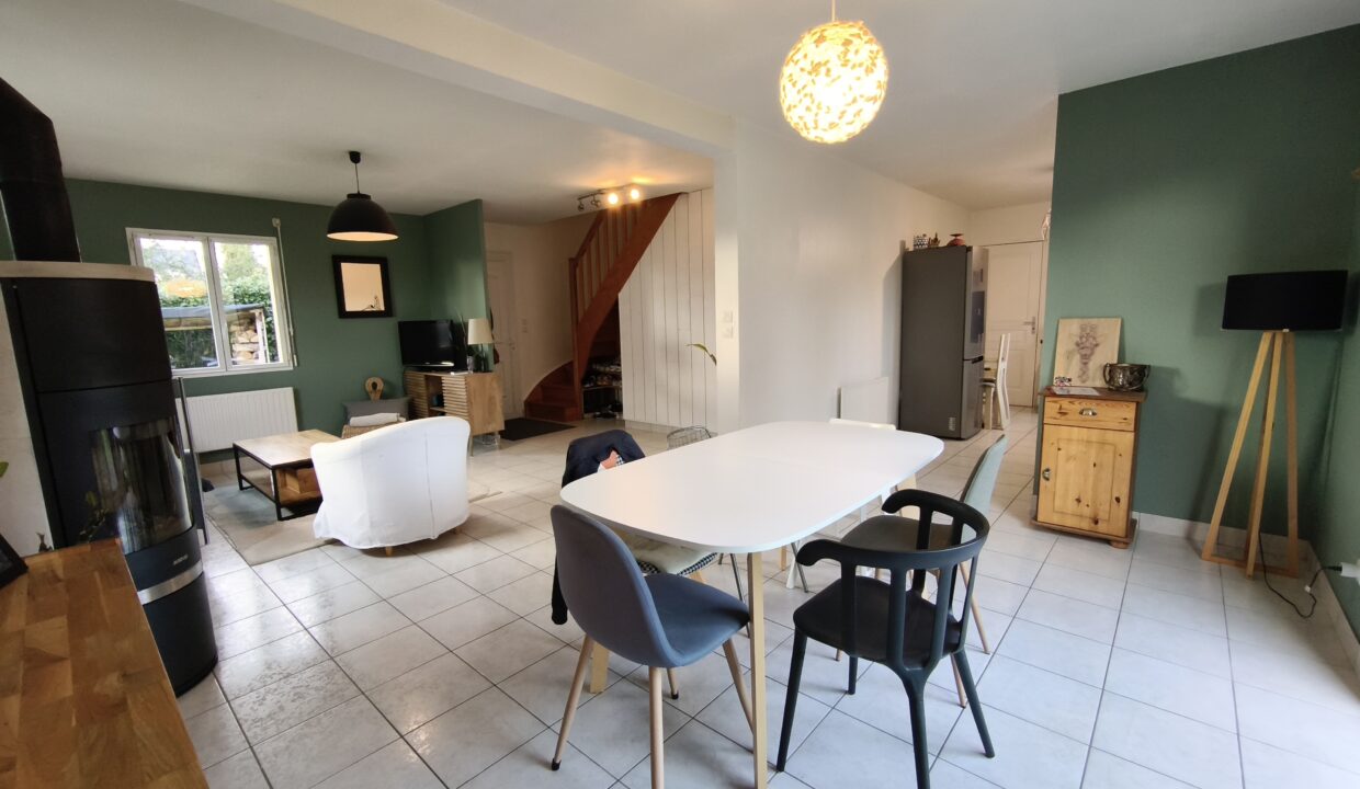 Immo-Vannes - Le Gorvello - 6 pièces - 4 chambres - 107 m² Hab - 140 m² Sol- Parcelle 520 m² (8)