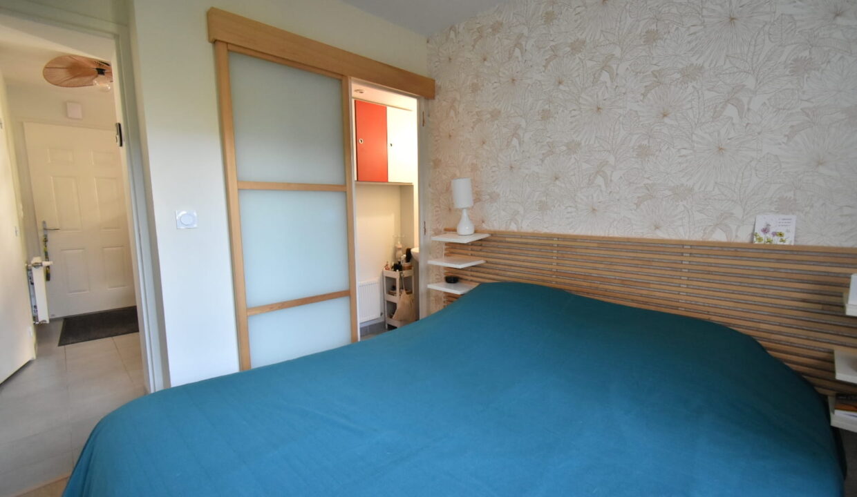 Maison construite en 2016 - 91 m² - Parcelle 323 m²- TheixNoyalo - Au calme (3)