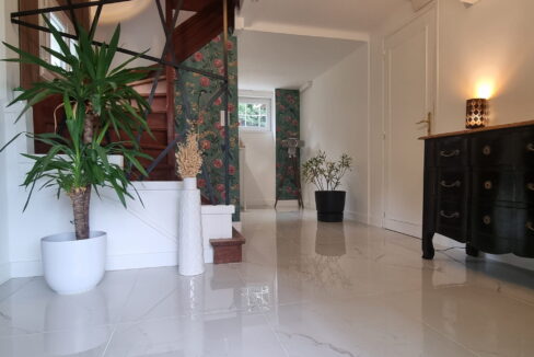 Maison rénové en 2023 - 119 m² - Parcelle 1028 m²- Proche centre Poulfanc - Au calme (10)